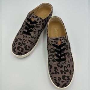 Spenco Leopard Print Canvas Sneakers Women’s Size 5B New in Box Comfort Shoe